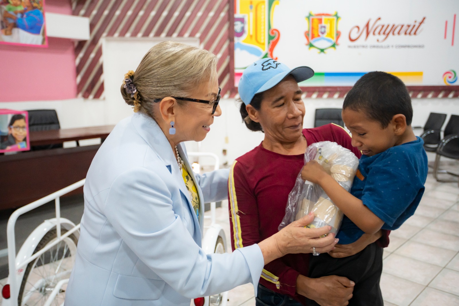 Mejora Dif Nayarit Vida De Familias De Escasos Recursos Con Entrega De