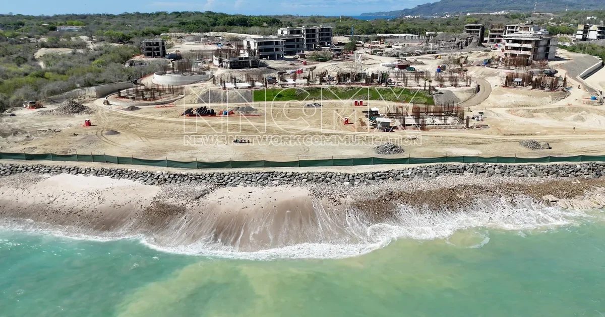Semarnat descarta retiro total del enrocamiento en Playa Las Cocinas