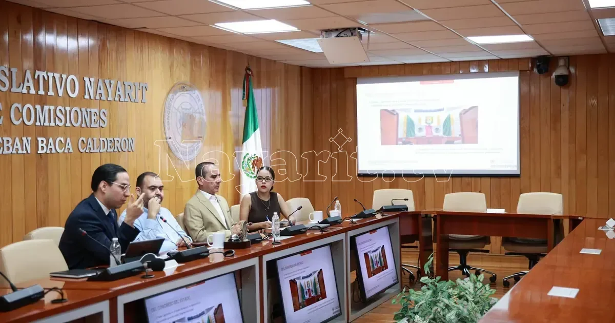 Prepara Congreso a jóvenes del Parlamento Juvenil Nayarit 2026