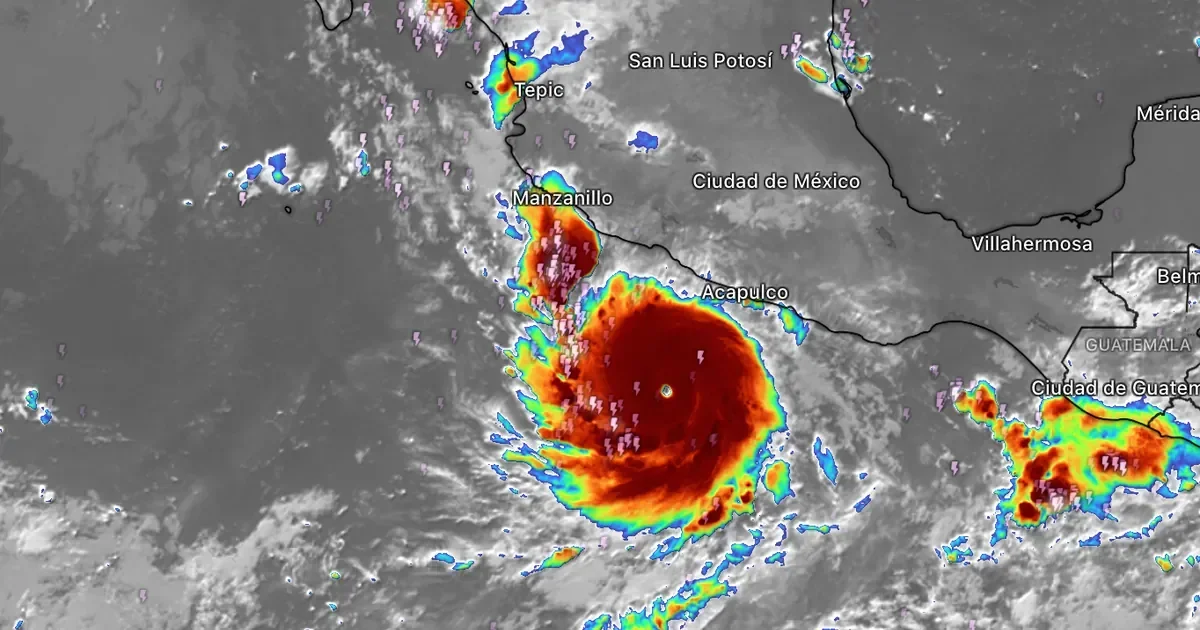 Huracán Polo escala a categoría 4 y mantiene en vigilancia a Nayarit