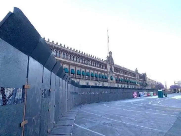 Vallas en monumentos son para proteger a las mujeres: Sánchez Cordero