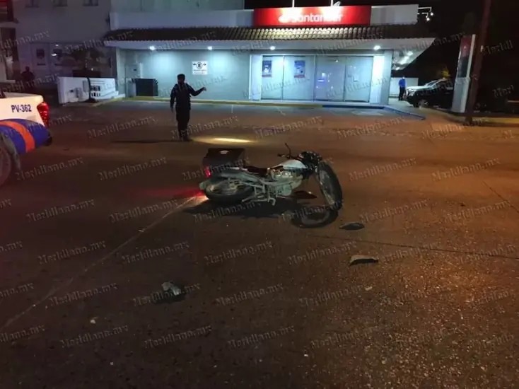 ¡cobarde atropelló a motociclista y huyó!