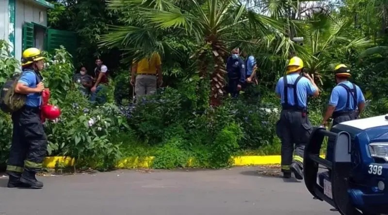 Culiacán. Rescatan a joven empleado tras caer a aljibe de 7 metros de profundidad