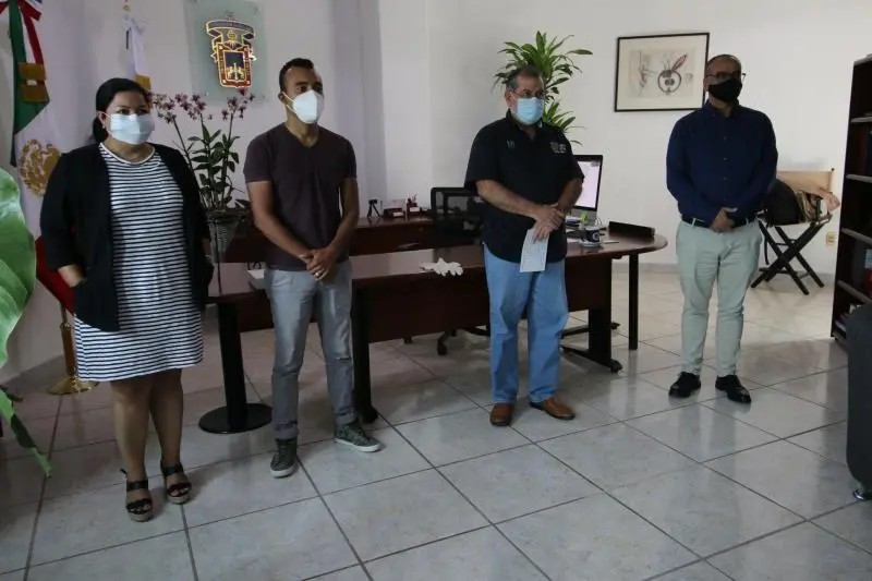 Entrega CUC Equipos iPad A Alumnos, Para que Estudien en Línea