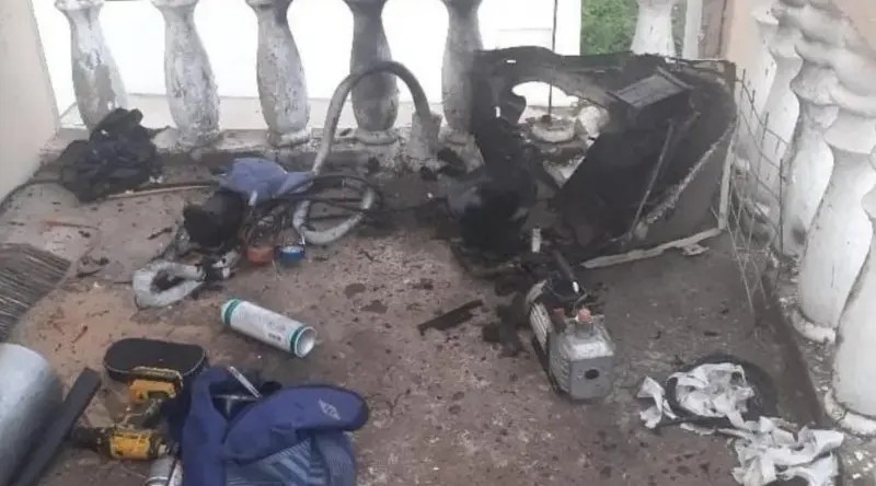 Mazatlán. Explota \"minisplit\" frente a un técnico mientras lo reparaba