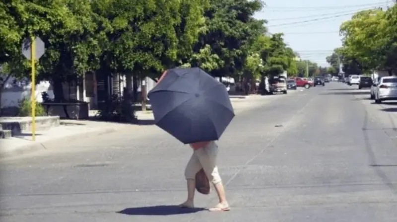 Sinaloa. Intensa ola de calor provoca temperaturas de 44 grados