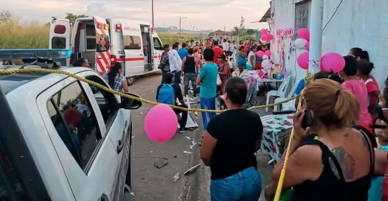 Conductor atropella a invitados de un baby shower en Coatzacoalcos