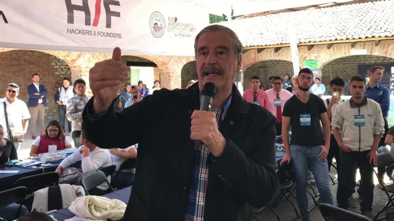 Hackean a Vicente Fox y \"piden mucho dinero\"