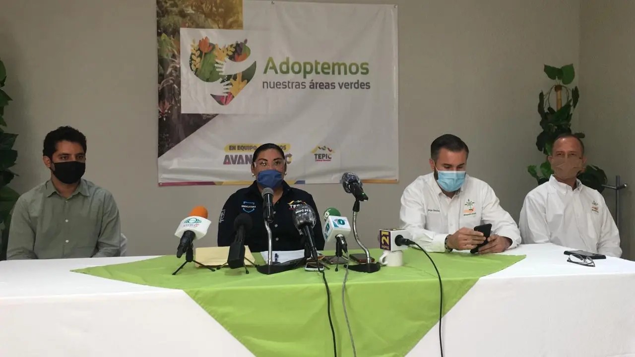 Tepic. Ciudadanos y empresas ya pueden adoptar un área verde de forma legal