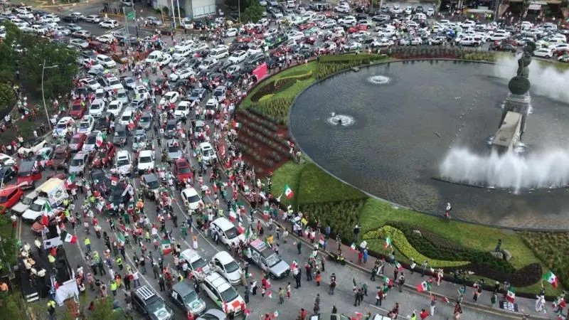 FRENAA se vuelve a manifestar en contra de AMLO