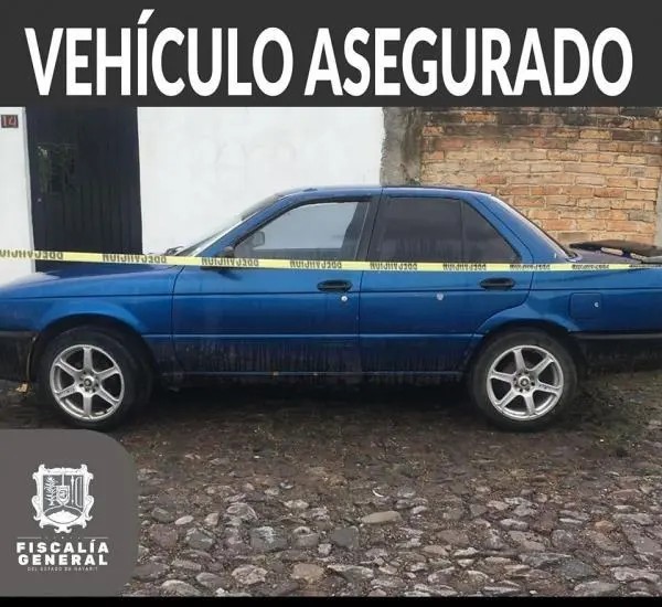 Encuentran nissan  que fue robado