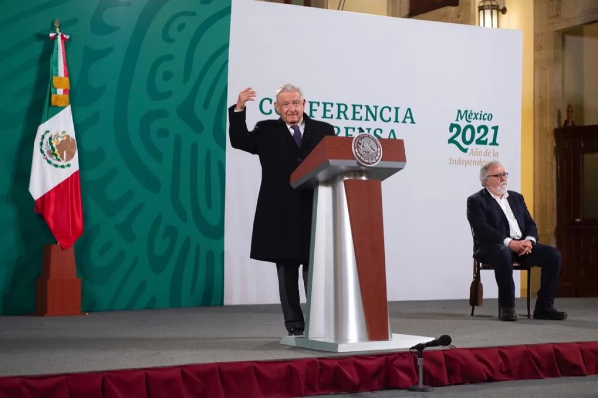 Celebra AMLO decisión del TEPJF contra el INE