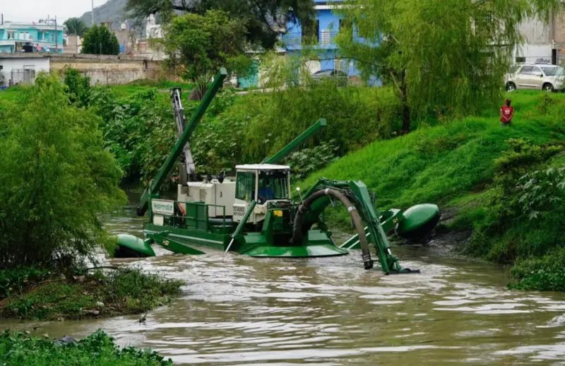 Tepic. Continúan labores de desazolve en el Río Mololoa para evitar inundaciones