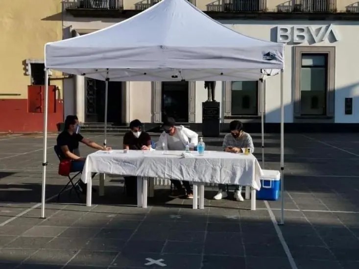 Ciudadanos recaban firmas para enjuiciar a ex-presidentes de México