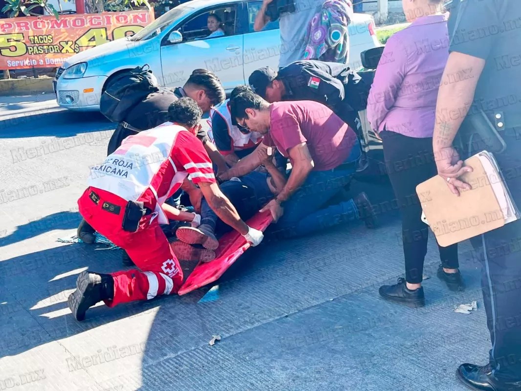 Policía y su esposa sufren fuerte accidente en la México