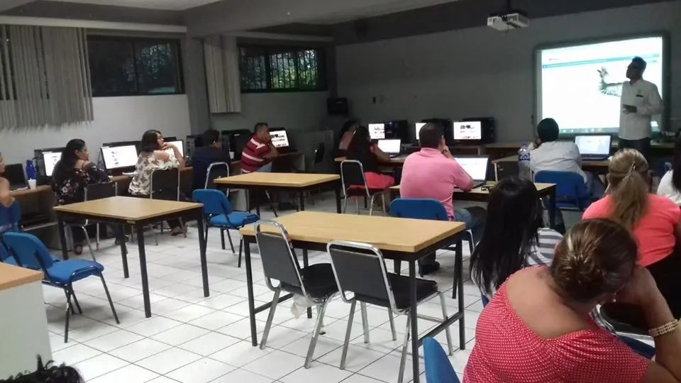 Se capacitó a maestros de Educación Básica en seminario virtual: SEPEN