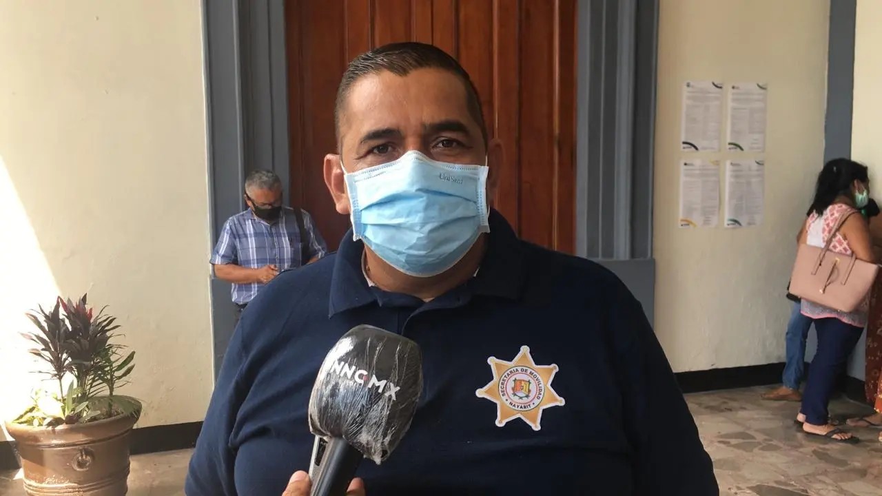 Nayarit. Prohiben uso de polarizado en vehículos de transporte público