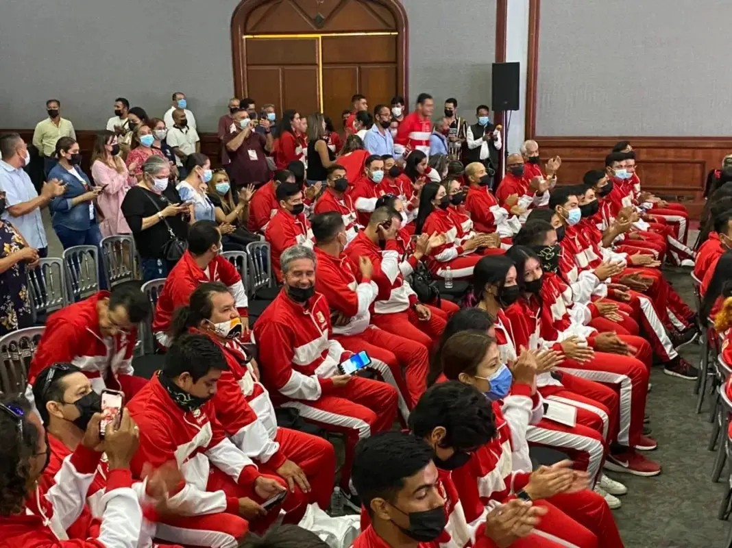 400 atletas reciben apoyo del Gobernador Navarro Quintero