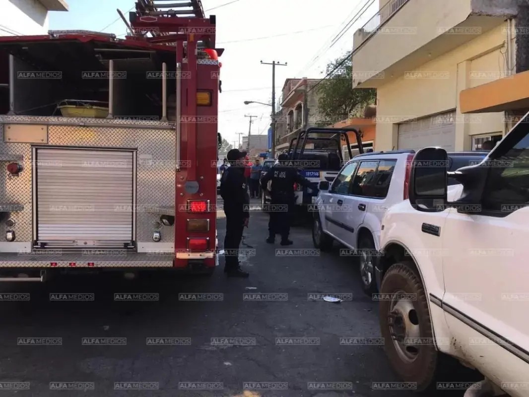 Se electrocuta al tocar cables de media tensión
