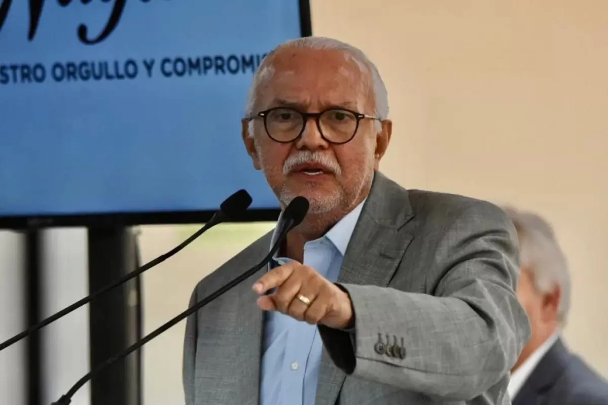 Ofrece Navarro Quintero mesa pública para dialogar sobre la Ley de Derechos y Justicia Laboral