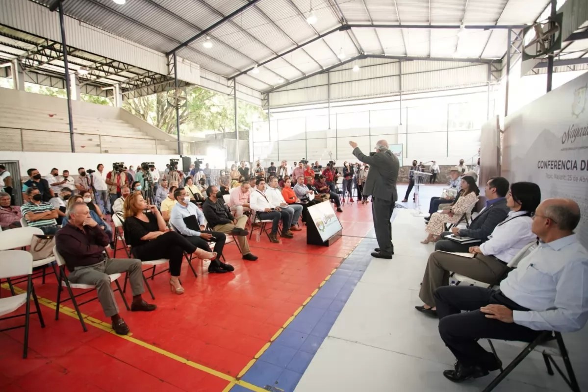 Habrá estadio de beisbol en la colonia Santa Teresita
