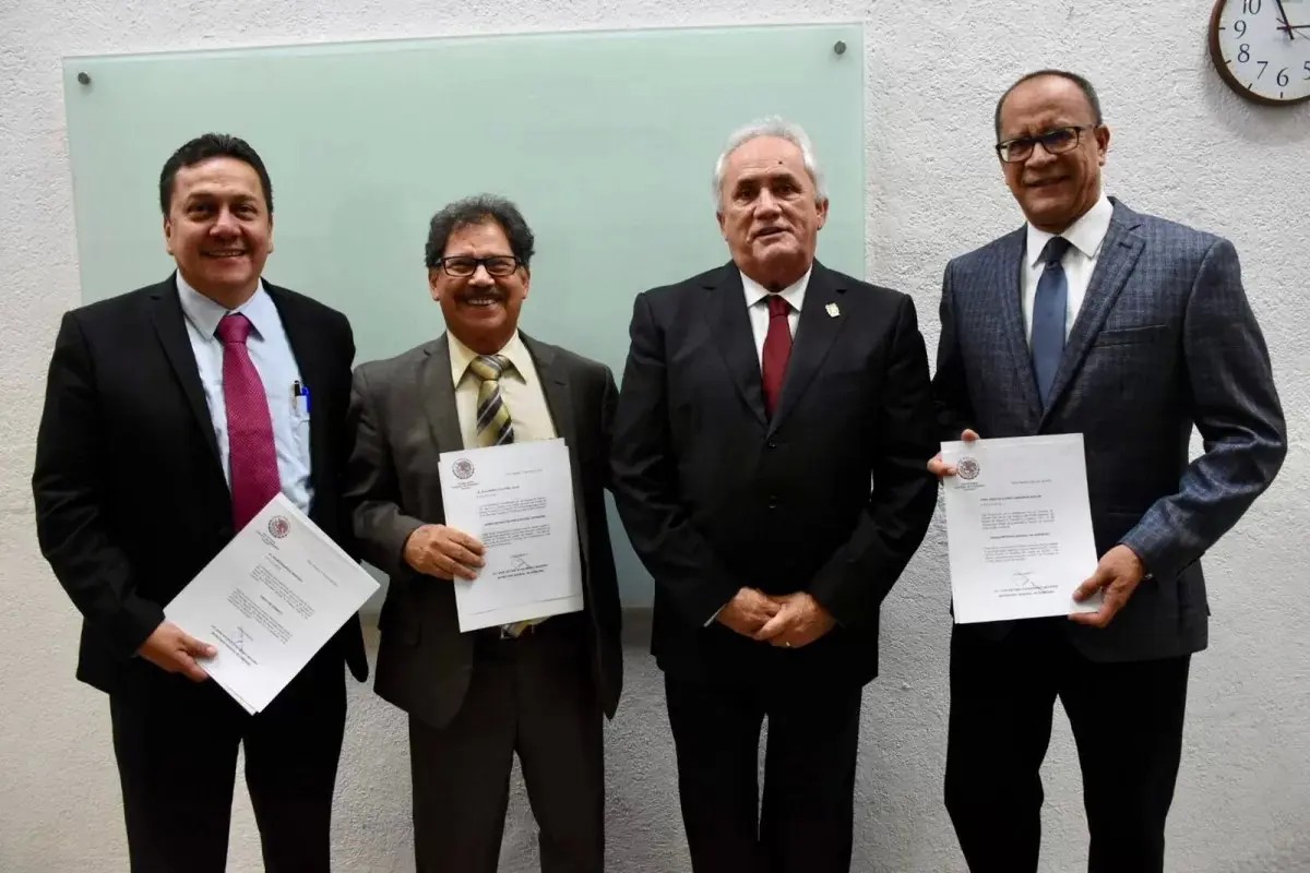 Entregan 3 nombramientos en Gobierno de Nayarit