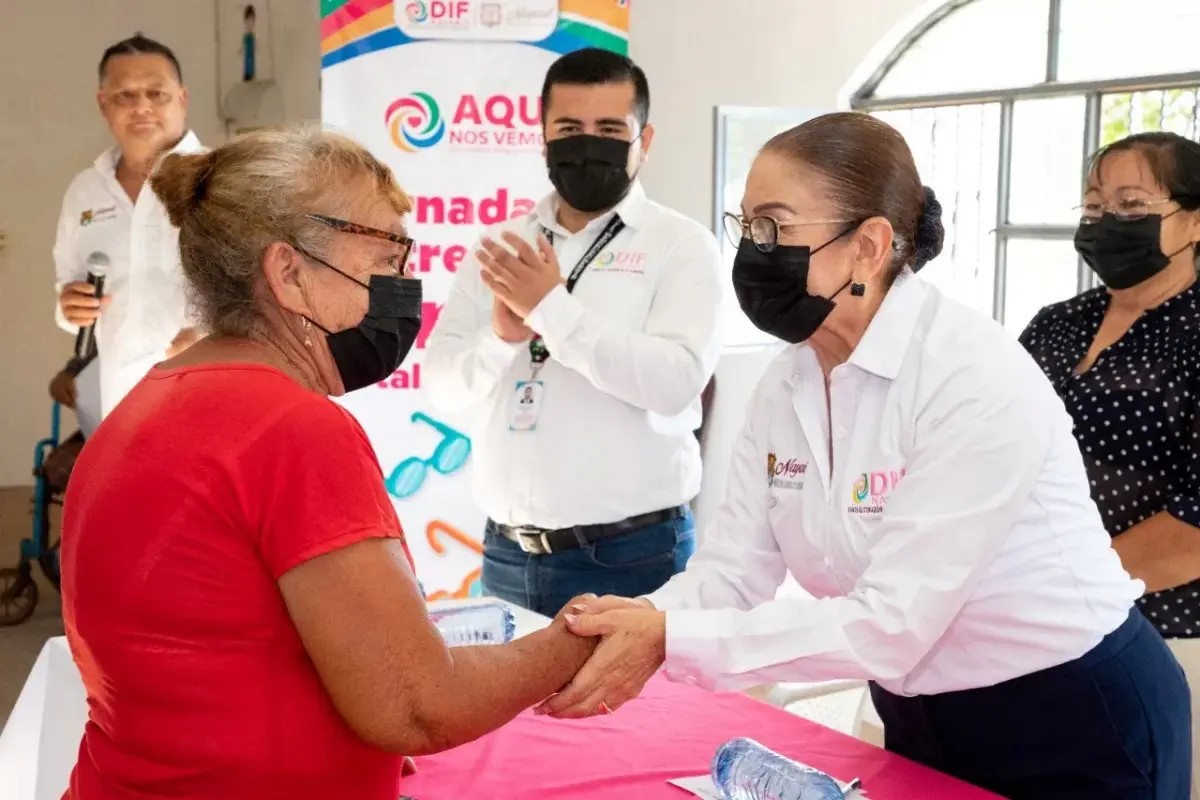 Lleva Corazón de Tu Gobierno salud visual a adultos mayores de El Jicote