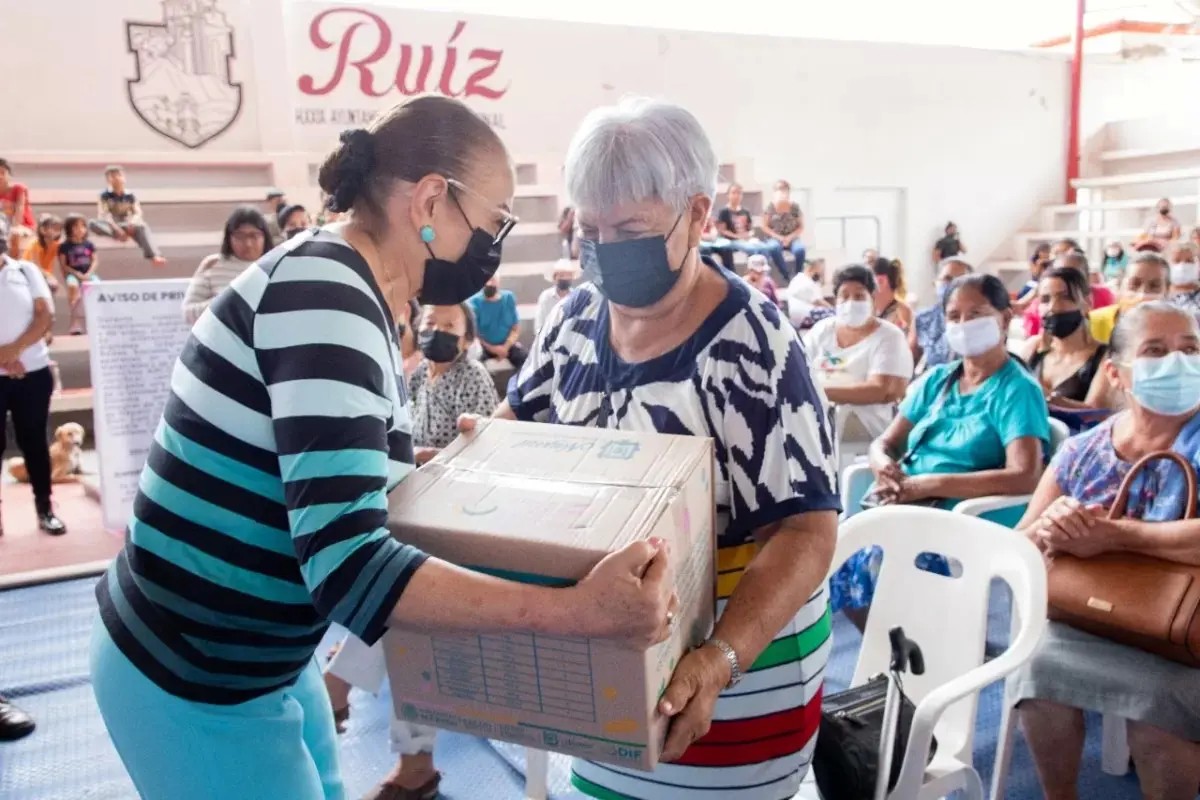Entrega DIF Nayarit apoyos alimentarios federales en Ruiz