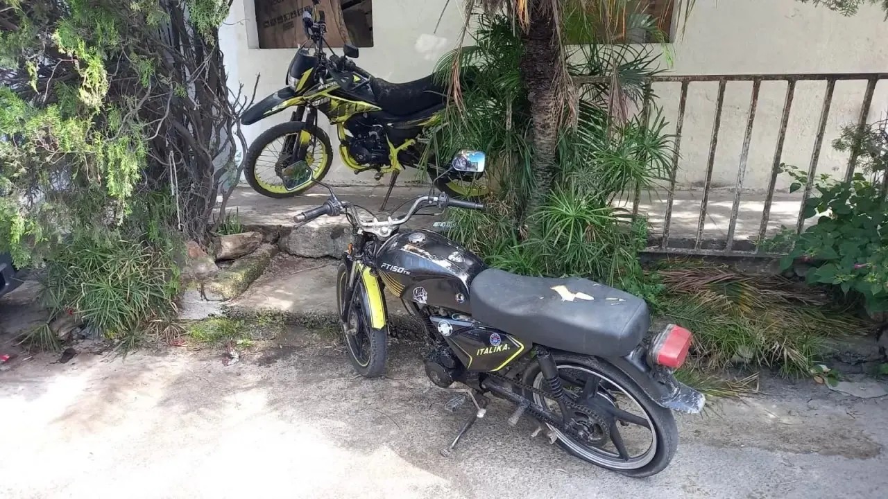 Detienen a sujeto con dos motos robadas