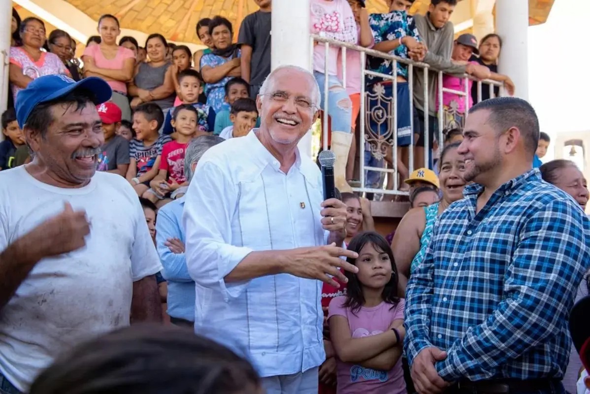 \"La solidaridad de las instituciones federales, hacen que Nayarit salga más rápido de los daños que dejó Roslyn\": MANQ