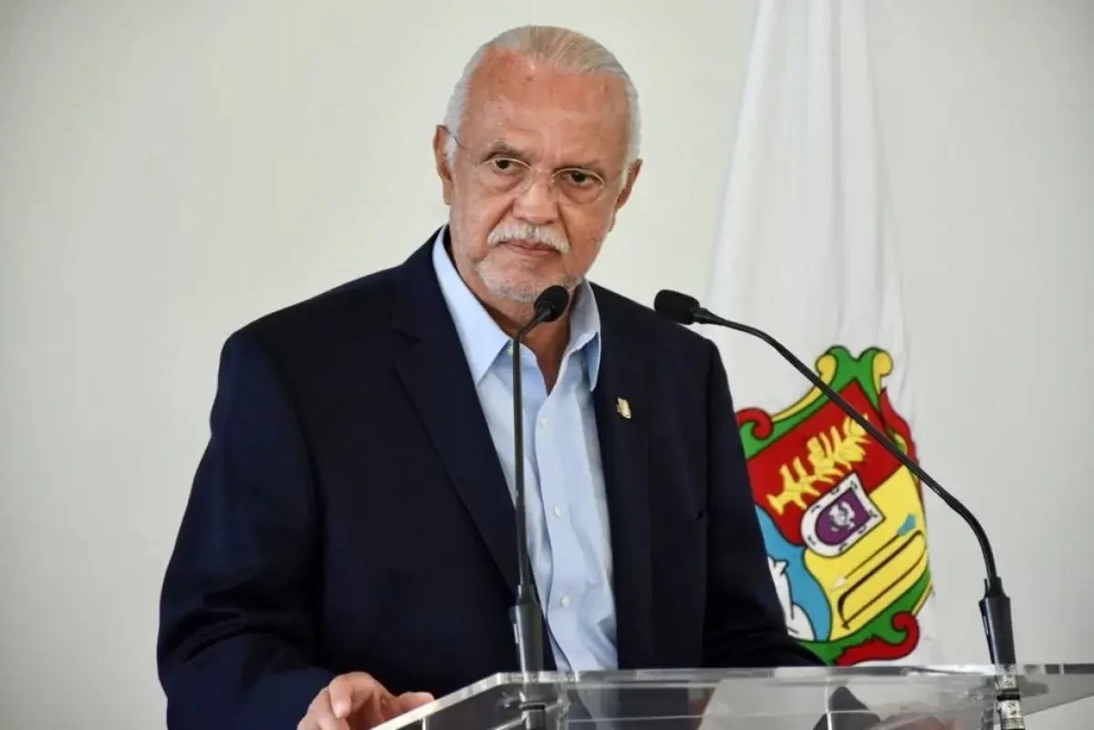 Anuncia gobernador pago de prestaciones y quincena a trabajadores del estado