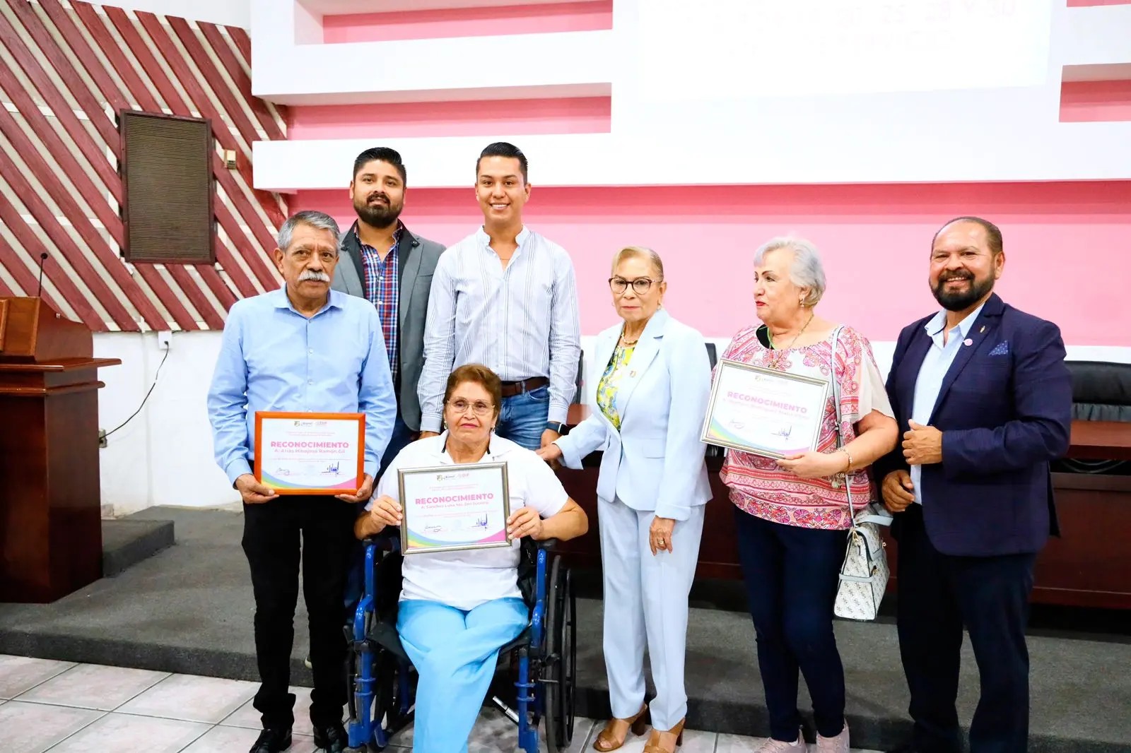 Reconoce DIF Nayarit a trabajadores por años de servicio