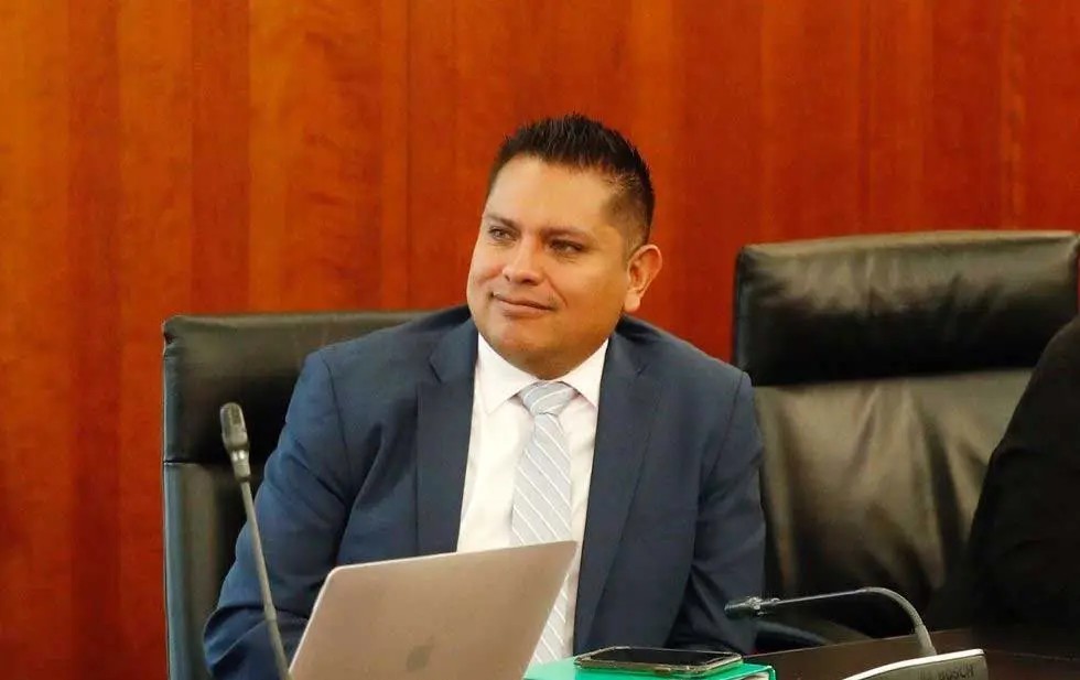 Carlos Cruz Arzate asume el cargo de titular de Comunicación Social del Senado
