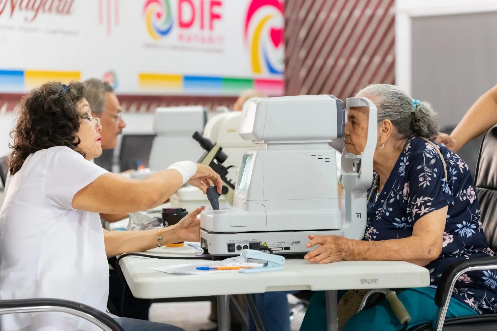 Programa \"Aquí Nos Vemos\" del DIF Nayarit brinda más de 600 estudios oftalmológicos gratuitos en Tepic y Xalisco