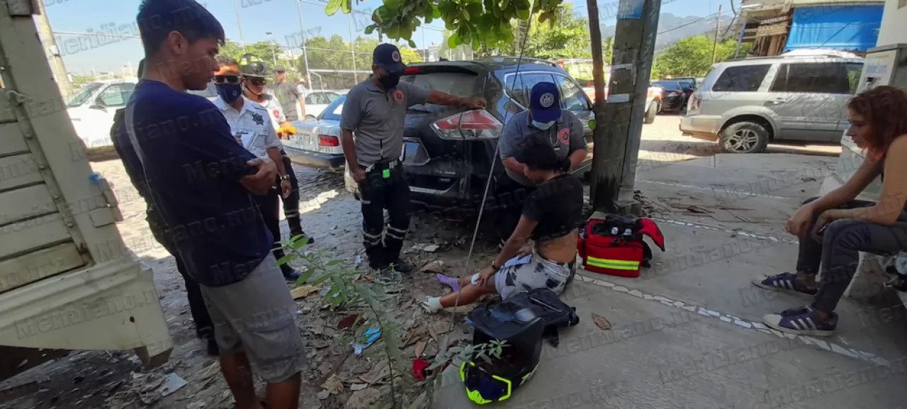 ¡jovencita se embarró en la jeepeta!