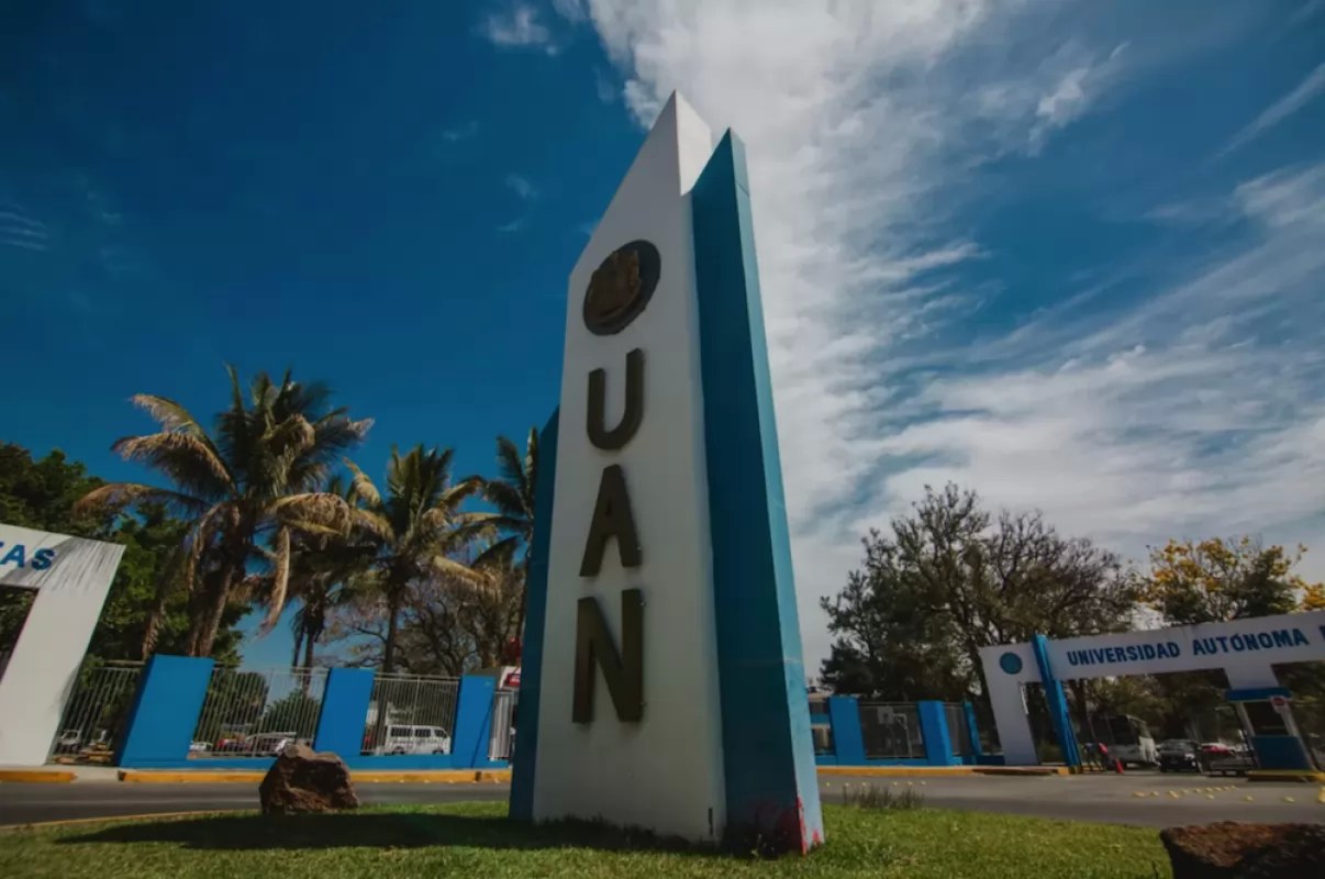 Todo tiene solución, incluso la crisis de la UAN: Rocío Flores