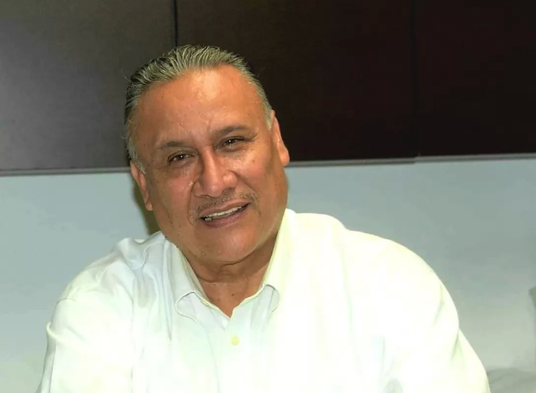Va Chava Hernández como candidato del PRI al Senado