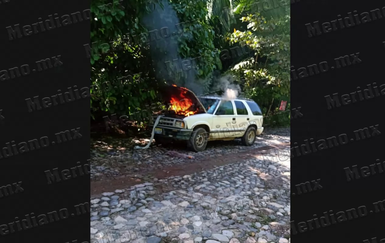 ¡se achicharró una camioneta!