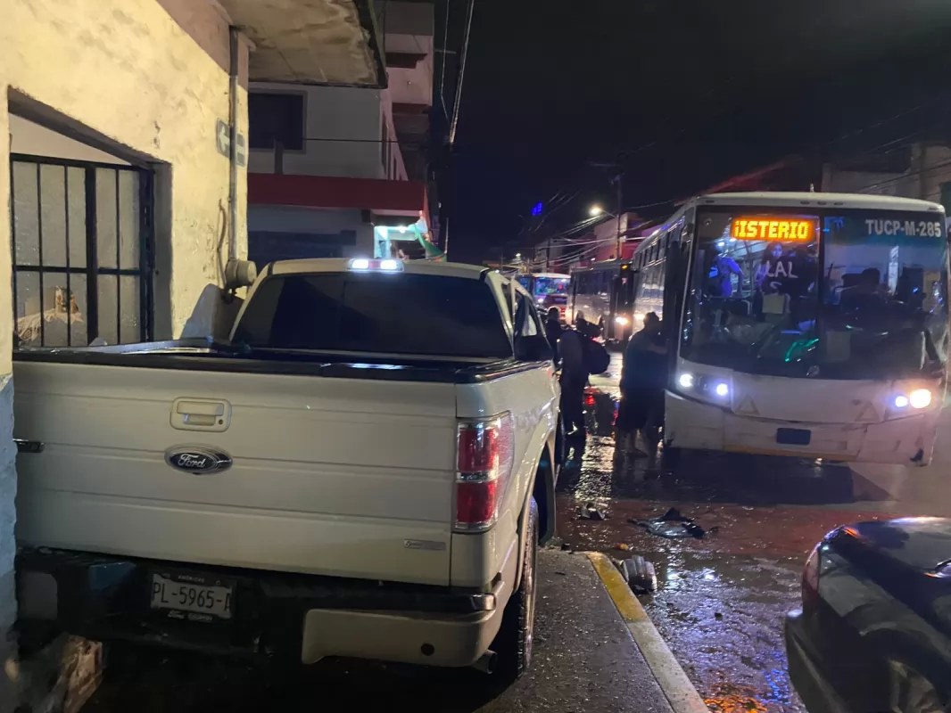 Camionazo en el pitillal