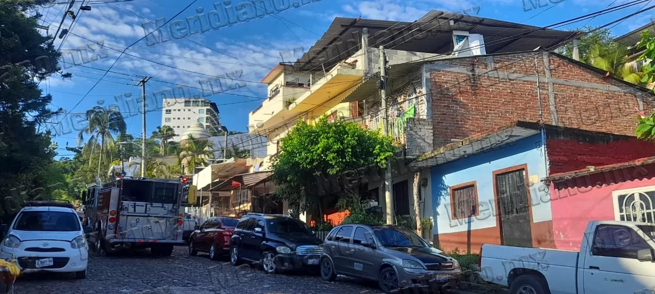 ¡vaya susto, se quemó una pequeña bodega!