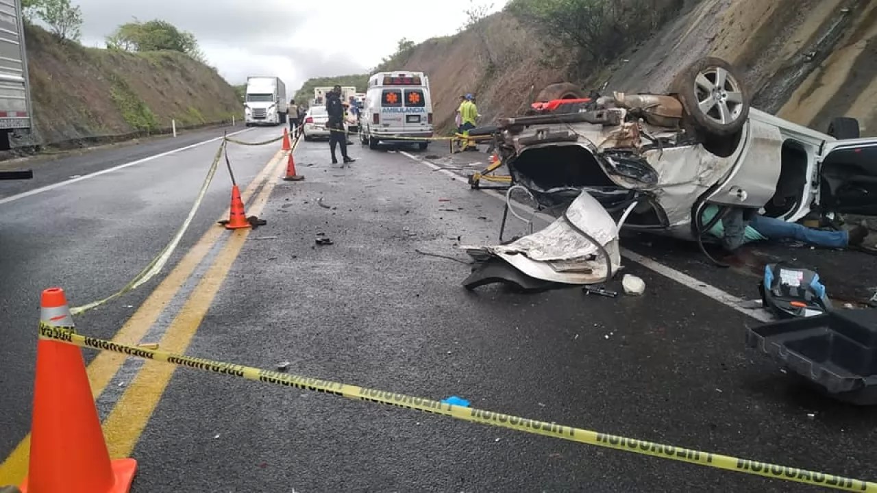 Llaman Ángeles Verdes a circular con precaución ante lluvias