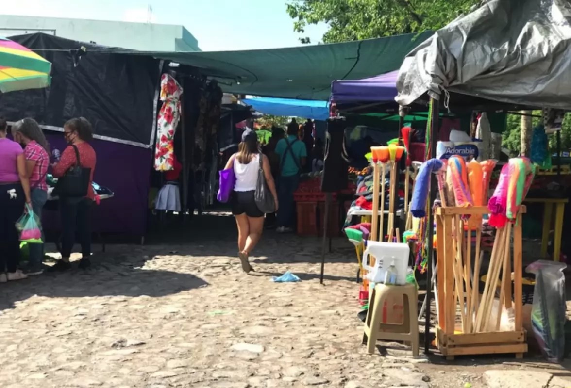 A la baja ventas de tianguistas