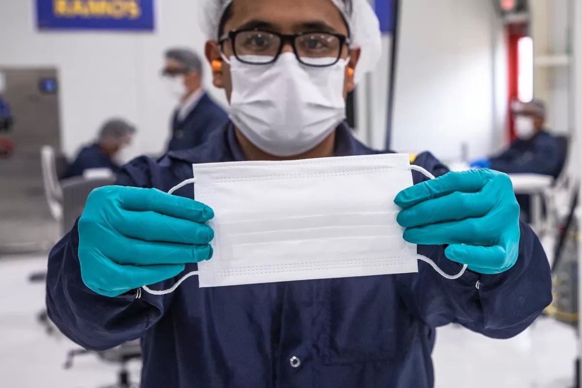 Analizan quitar cubrebocas