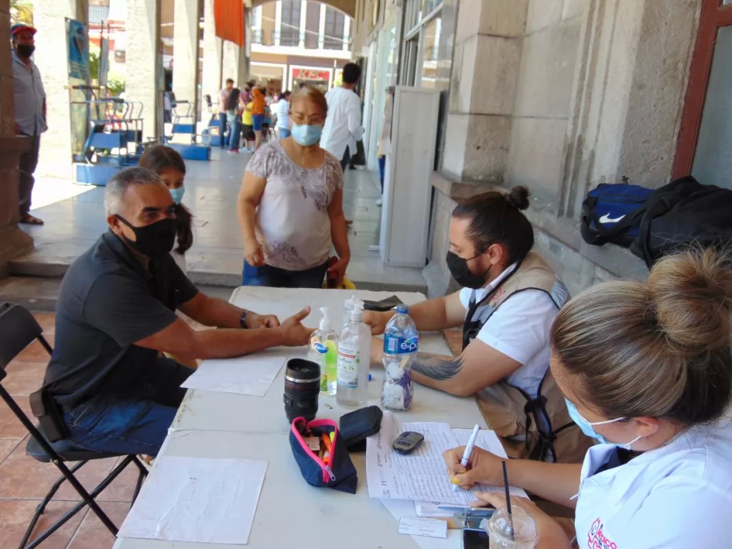 Ayudan a la población a prevenir casos de diabetes y presión alta