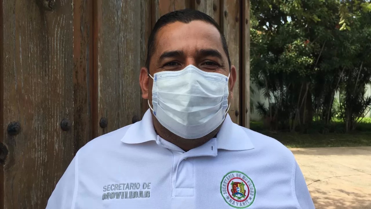 Deben choferes de transporte público demostrar que ya están vacunados