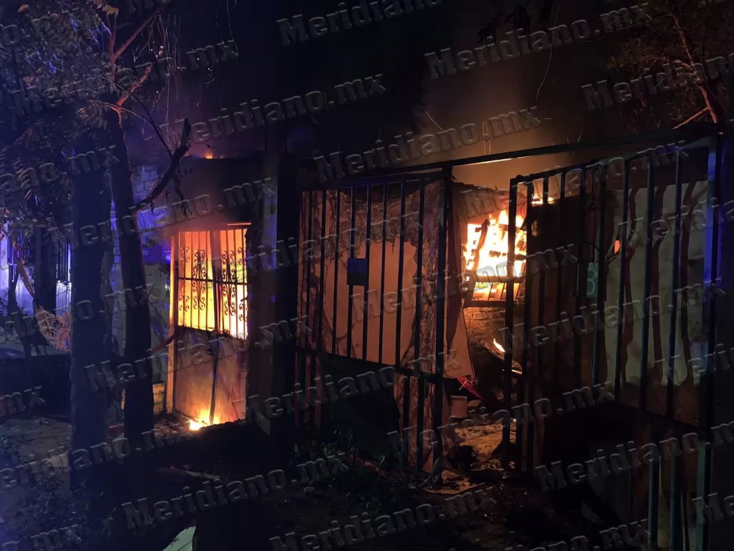 ¡ardió una casa abandonada!