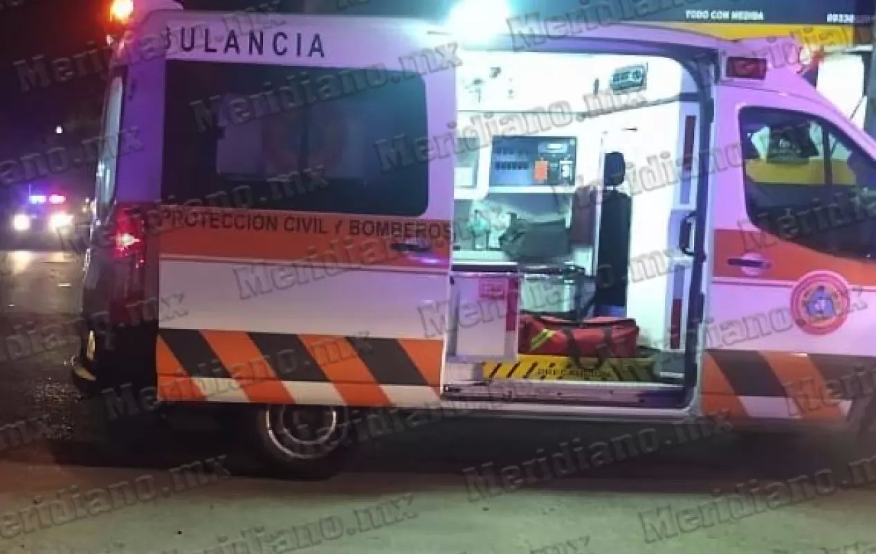 Motoloco atropelló a joven mujer