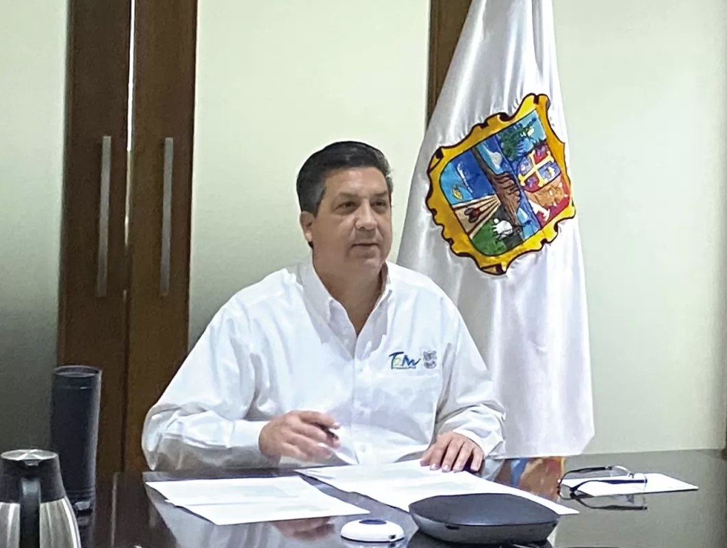 Paga Cabeza de Vaca garantía para evitar su detención