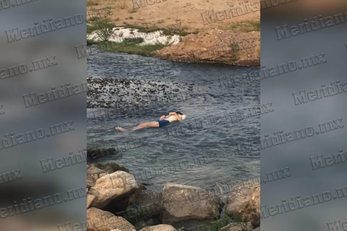 ¡terminó su borrachera en calzones y tirado en el río!