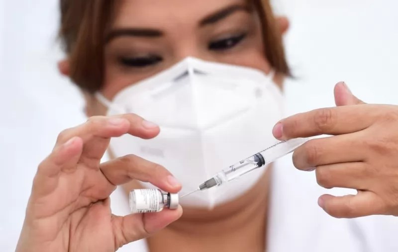 COVID-19. Vacunación de adultos mayores en Tepic inicia este lunes